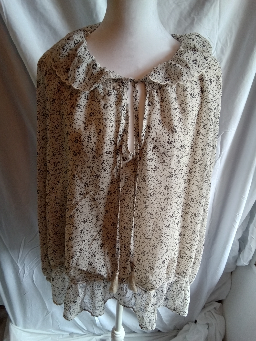 Universal Thread Cream Blouse with Black Floral Print and Ruffle Neck XXL